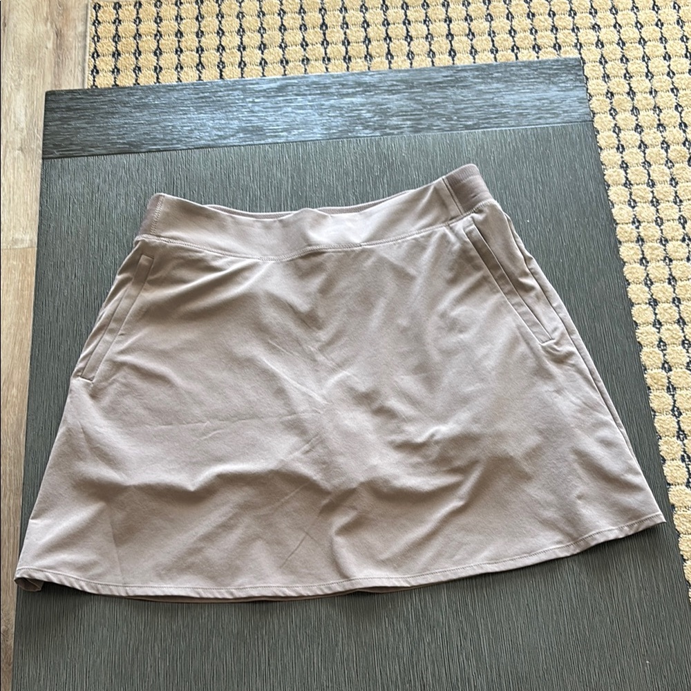 Athleta 10 Brooklyn Heights High Rise Skort Tan EUC Size 10